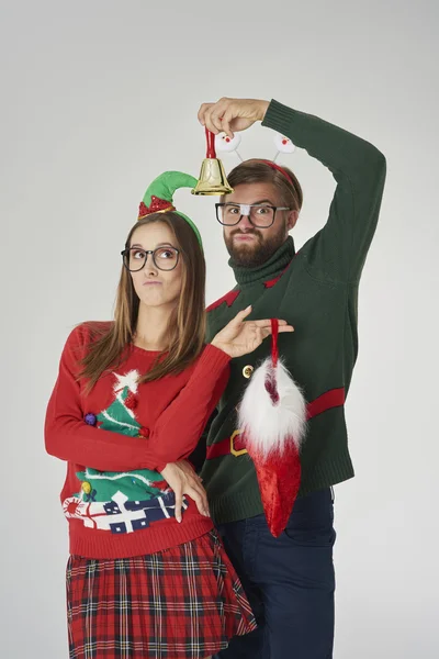 Empollón pareja en divertido foto sesión — Foto de Stock