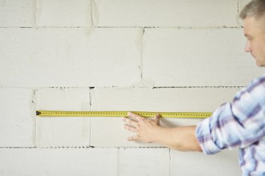 nesne binasında işçi