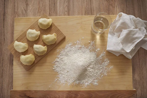 Ingredientes usados para fazer bolinhos tradicionais — Fotografia de Stock