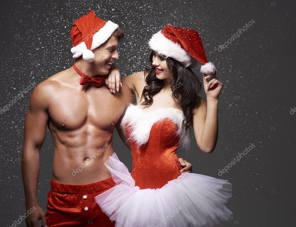 Forblive ophavsret Ødelægge Christmas couple in red underwear Stock Photo by ©gpointstudio 129649728