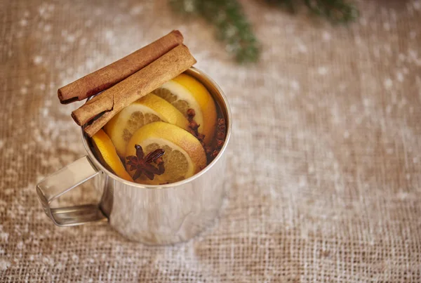 Warming up mulled wine — Stock Photo, Image