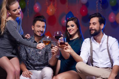 partide iyi eğlenceler arkadaşlar