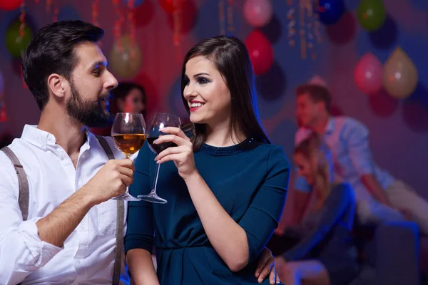 Casal jovem em um ótimo humor — Fotografia de Stock