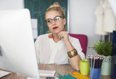 bilgisayarla çalışma Tasarımcısı