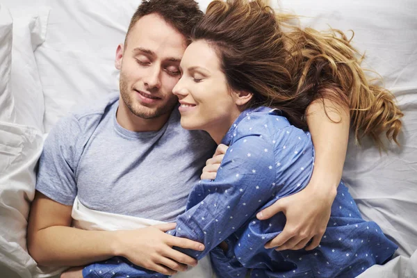 yatakta güzel Çift