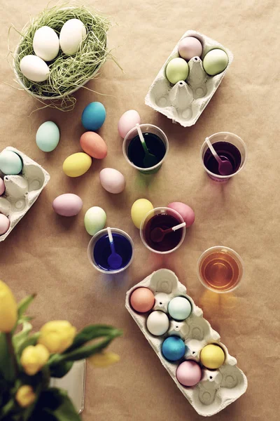 Huevos de Pascua teñidos — Foto de Stock