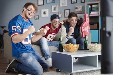 arkadaşlar takımı için tezahürat