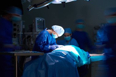 Ameliyathane ve hastane personeli