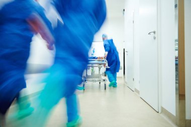 Ameliyathane içinde ortaya çıkmak
