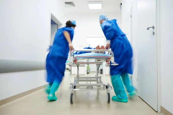 Emergenza in sala operatoria — Foto Stock