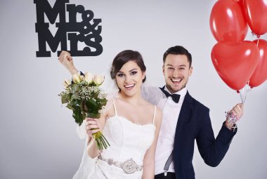 Gelin ve mutlu damat