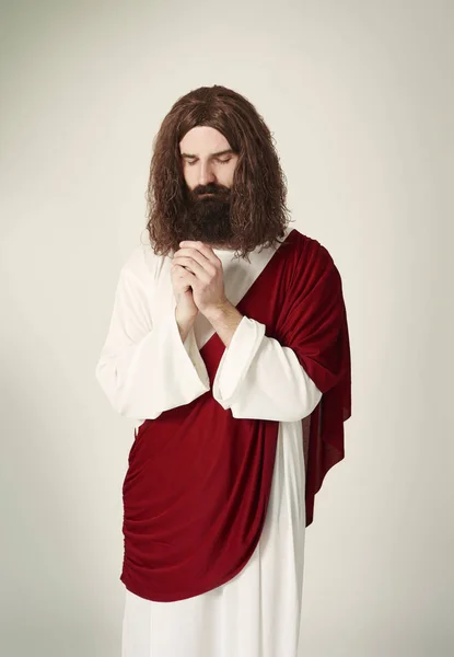 Fokuserad Jesus be — Stockfoto