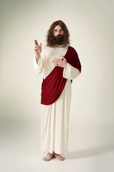 Jesús mostrando símbolo — Foto de Stock