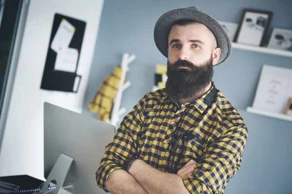 Joven hombre de negocios — Foto de Stock