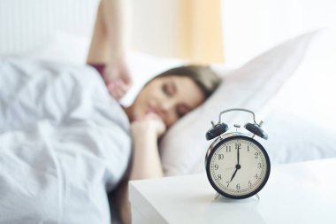 Klasik alarm saati 