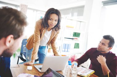 konuşmayı iş adamları