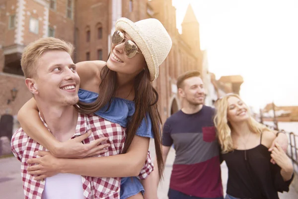 L'ora legale è perfetta per visitare la città — Foto Stock