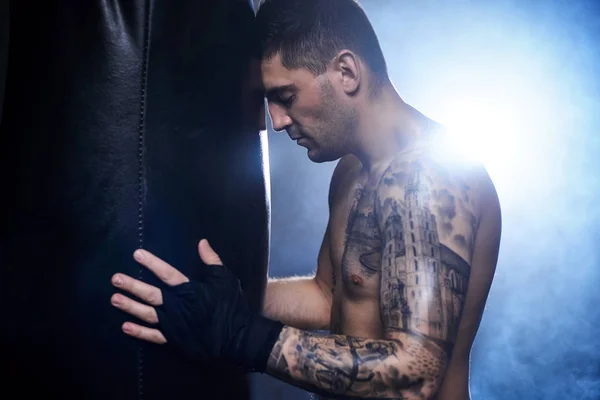 Handsome young kickboxer — Stock Photo, Image