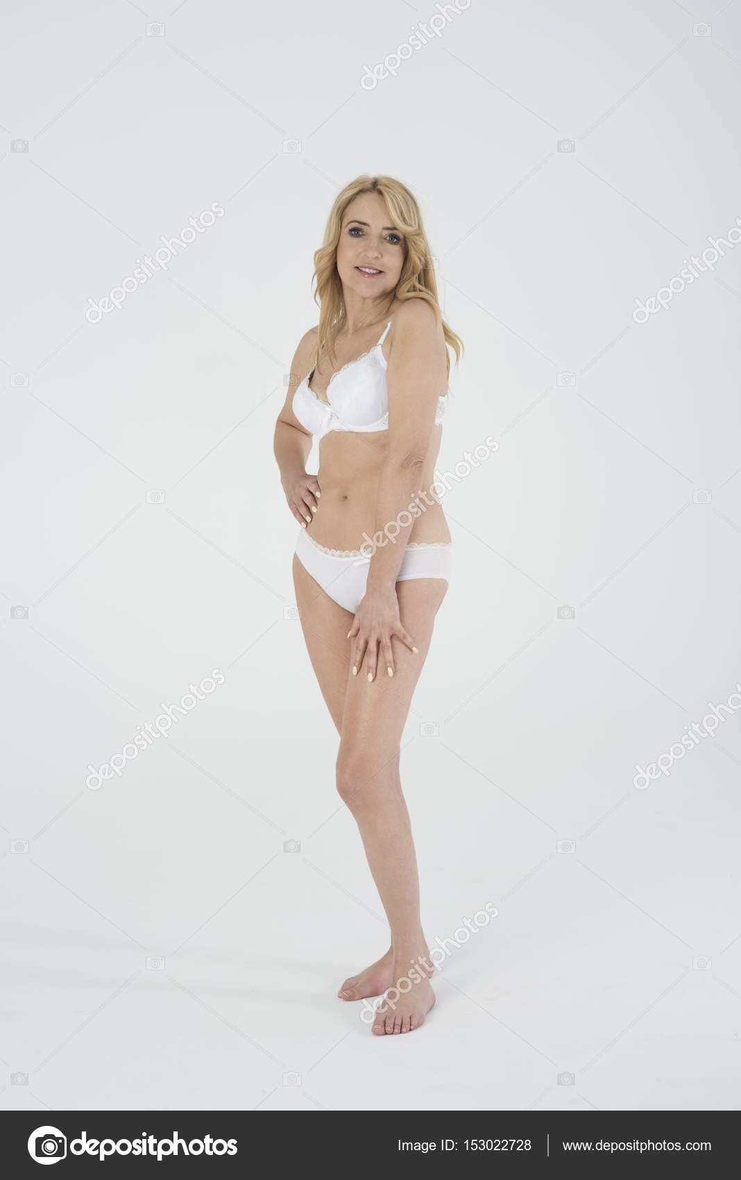 高齢熟女の下着写メ ランジェリー熟女 — ストック写真 © gpointstudio #153022728