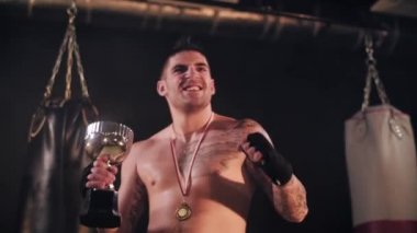  Kupa ile erkek boxer