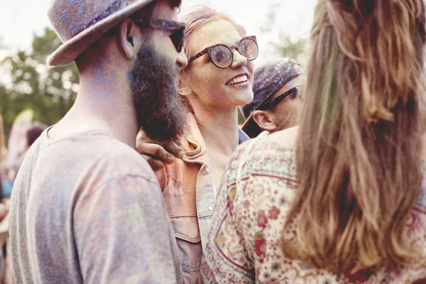 Group of people at the holi festival — Stock Photo, Image
