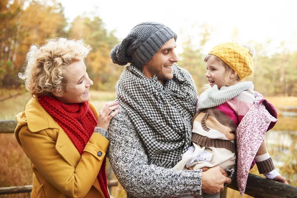 Family spending time together in park — Stock Photo, Image