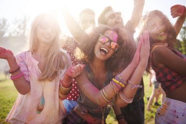 arkadaşlar holi Festivali