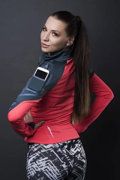 Mujer joven deportiva — Foto de Stock