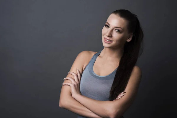 Mujer joven deportiva —  Fotos de Stock