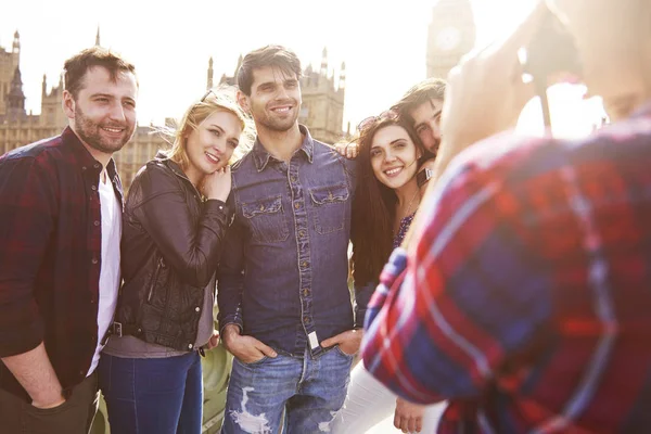 arkadaşlar fotoğraf çekme 