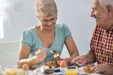 Üst düzey çift Kahvaltı 