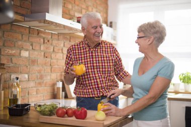 Üst düzey çift yemek  