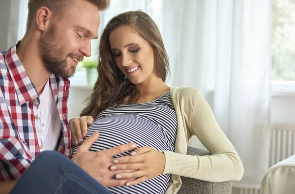 Couple waiting for baby — Stock Photo, Image