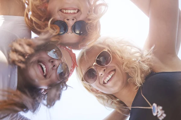 Felices amigas — Foto de Stock