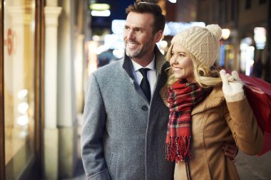 Bazı çiftler perakende terapi yapıyor