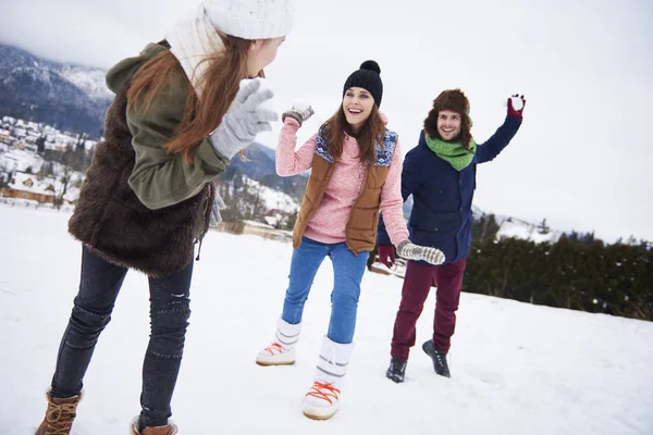 Family having fun in winter — Stock Photo, Image