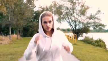 Kadın çalışan zevk almak 