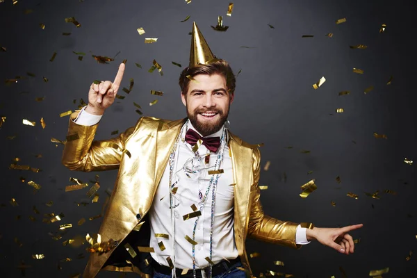 Homem alegre se divertindo na festa — Fotografia de Stock