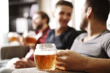 Tanınmayan adam bira stei holding