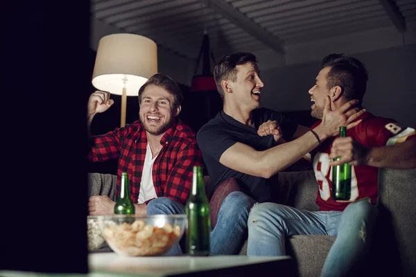 Ecstatic Football Fans Cheering Home — Stock Photo, Image