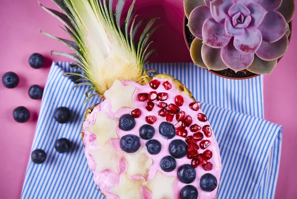 Läcker Dessert Gjord Från Ananas — Stockfoto