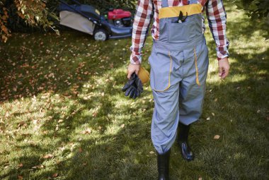 Sadece çim kesme bitirdim