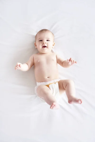 Naakte Baby Liggend Rug Studio Opname — Stockfoto