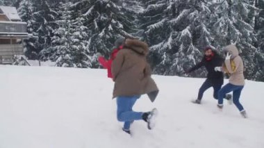 Kartopu Savaşı sırasında genç Çift 