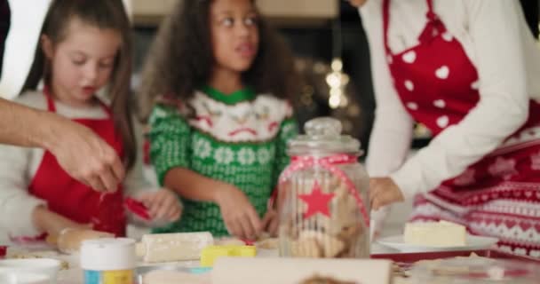 Family Baking Cookies Christmas Together — Stock Video
