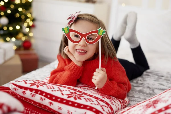 Retrato Chica Juguetona Máscara Navidad —  Fotos de Stock