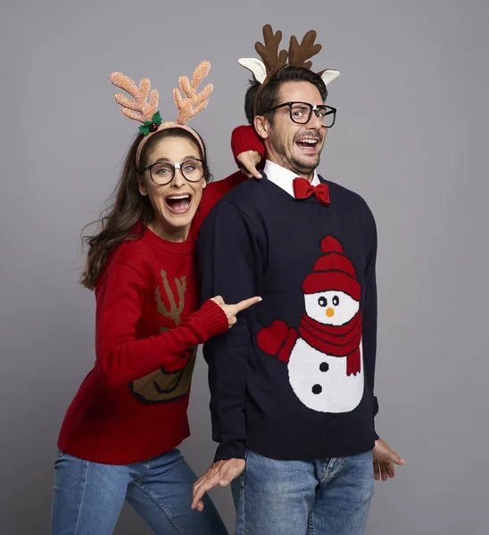 Front View Nerd Couple Christmas Time — ストック写真