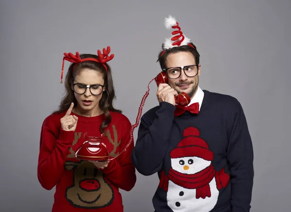 Nerd Pareja Llamando Por Teléfono Retro — Foto de Stock