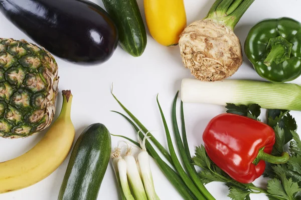 Primer Plano Verduras Frutas Variadas Sobre Fondo Blanco —  Fotos de Stock