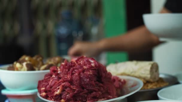 Ruční Pohled Vietnamské Jídlo Snímek Červenou Heliovou Kamerou — Stock video
